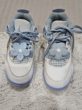 Jordan Kids White and Light Blue Floral Lace-Up Sneakers